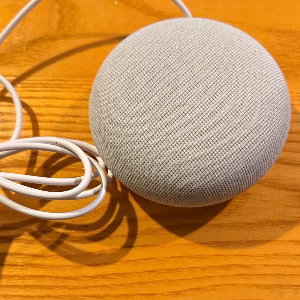 Smart Home Mini Speaker - Gray